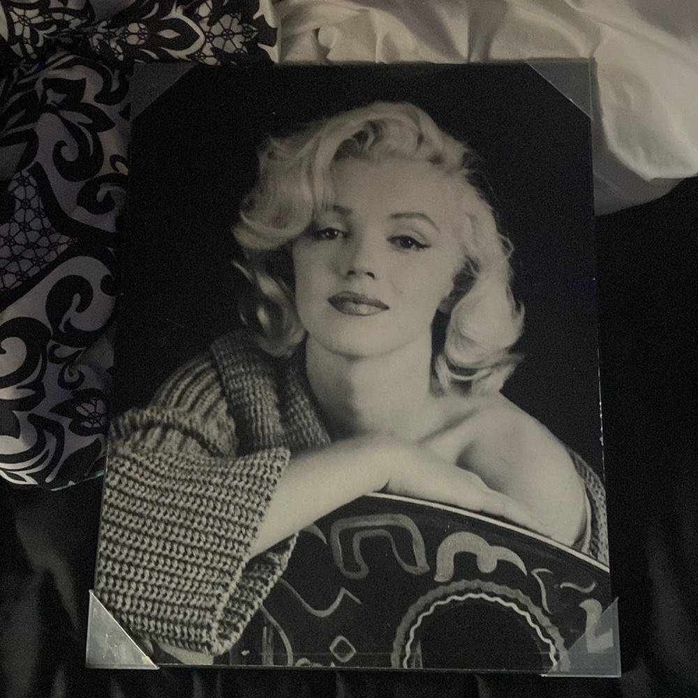 Never used or hung up black and white Marilyn Monroe wall decor size 15x19